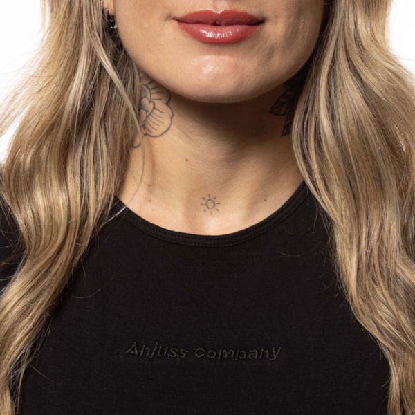 Segunda imagem do produto Blusinha Feminina Enclosure