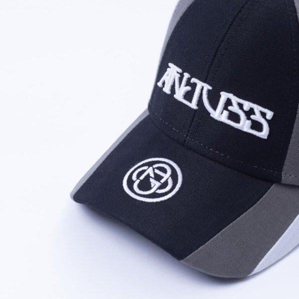 Segunda imagem do produto Boné Crowned