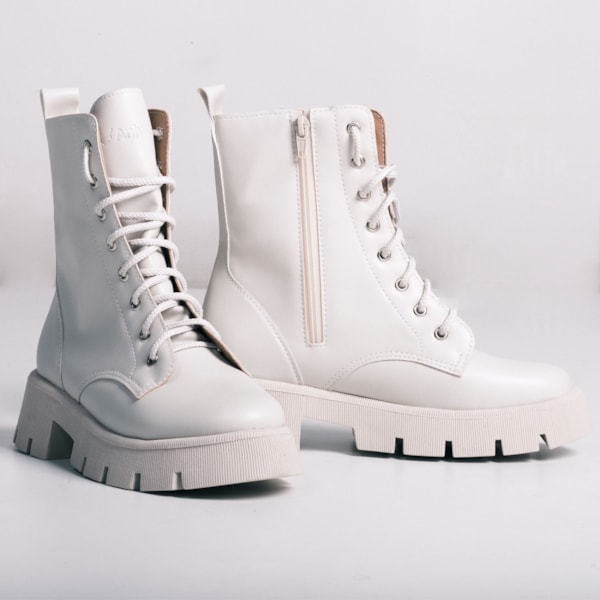 Segunda imagem do produto Bota Cano Medio Tratorada Iced