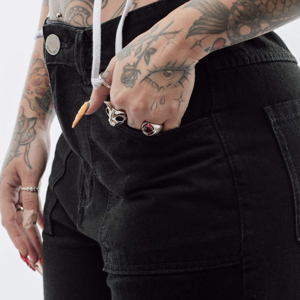 image_dfe99b3f-76be-44b8-b6a4-967d645cbc70