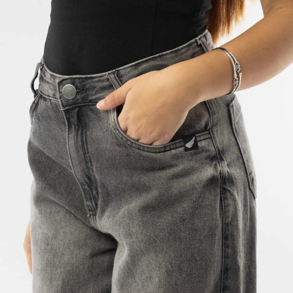 Segunda imagem do produto Calça Feminina Brush