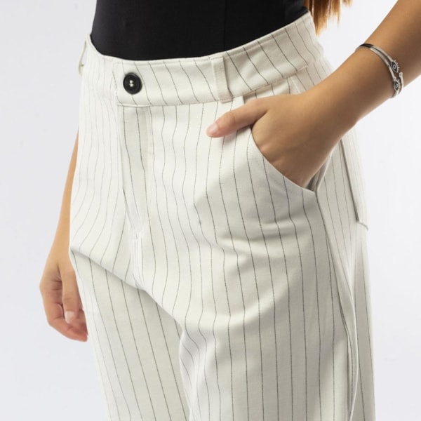 Segunda imagem do produto Calça Feminina Classic