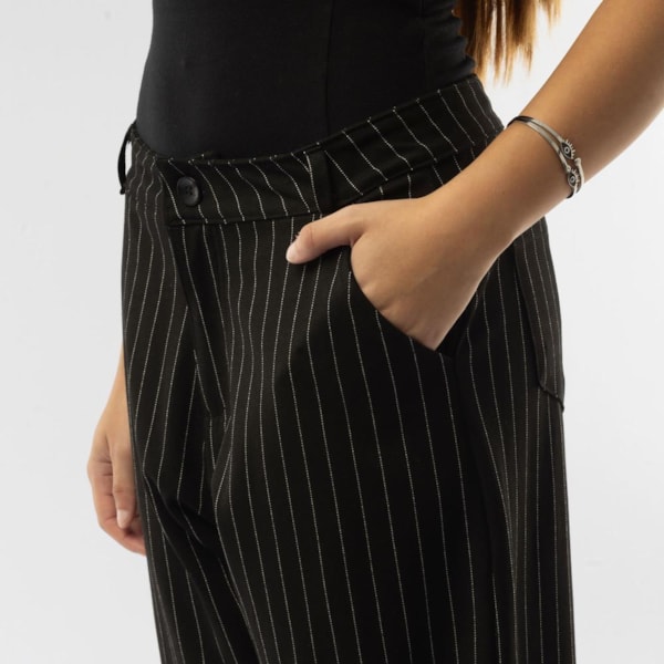 Segunda imagem do produto Calça Feminina Classic