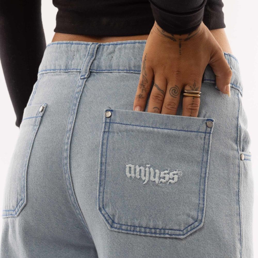 image_b9b53df9-0f2c-4c7c-a608-b175e087d7e4