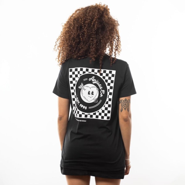 Segunda imagem do produto Camiseta Feminina Over Board