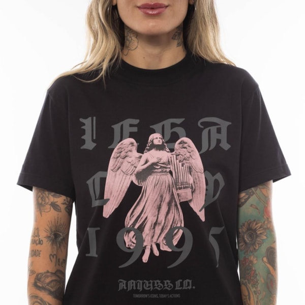 Segunda imagem do produto Camiseta Feminina Over Fallen