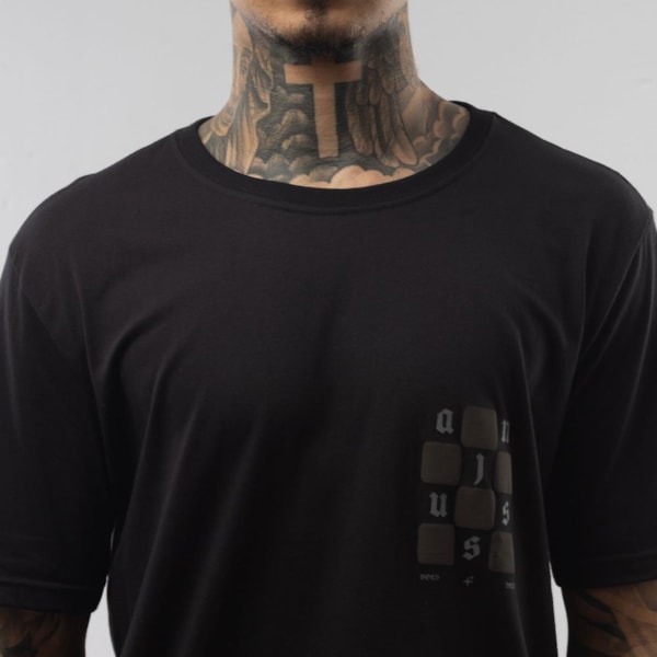 Segunda imagem do produto Camiseta Masculina Chess