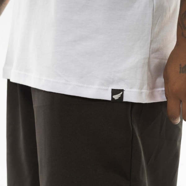 Segunda imagem do produto Camiseta Masculina Feather