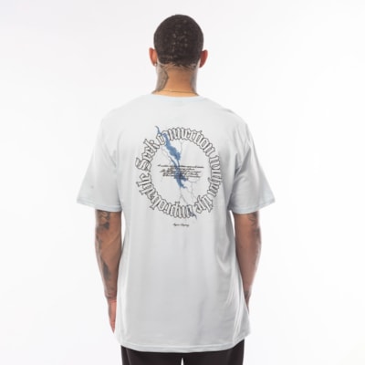 Segunda imagem do produto Camiseta Masculina Hole