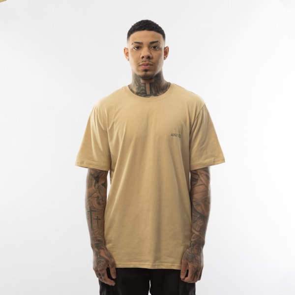 Camiseta Masculina Less
