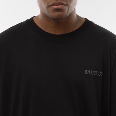 Segunda imagem do produto Camiseta Masculina Mad