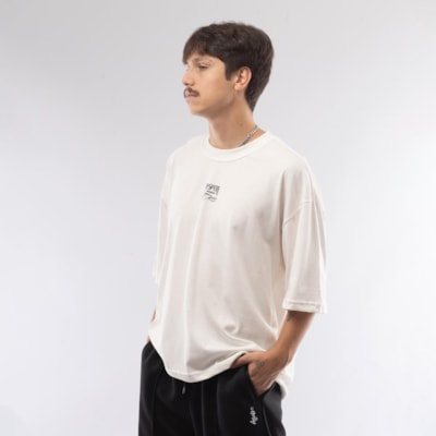 Camiseta Masculina Over Utopia