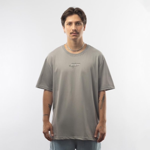 Camiseta Masculina Whispers