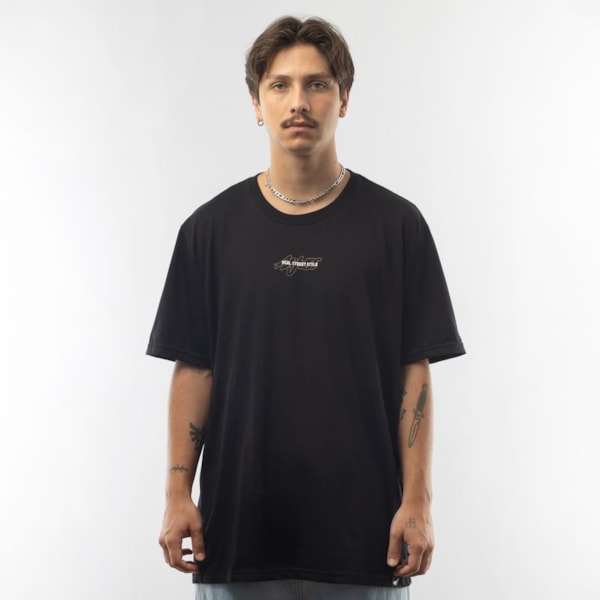 Camiseta Masculina Whispers