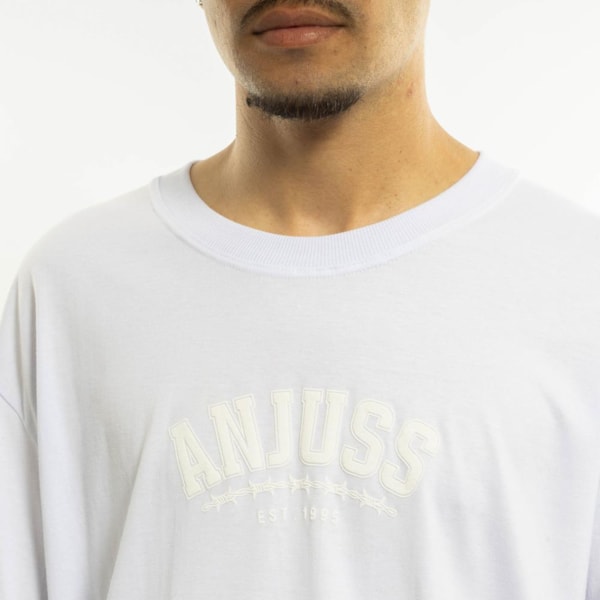 Segunda imagem do produto Camiseta Masculina Wireframe