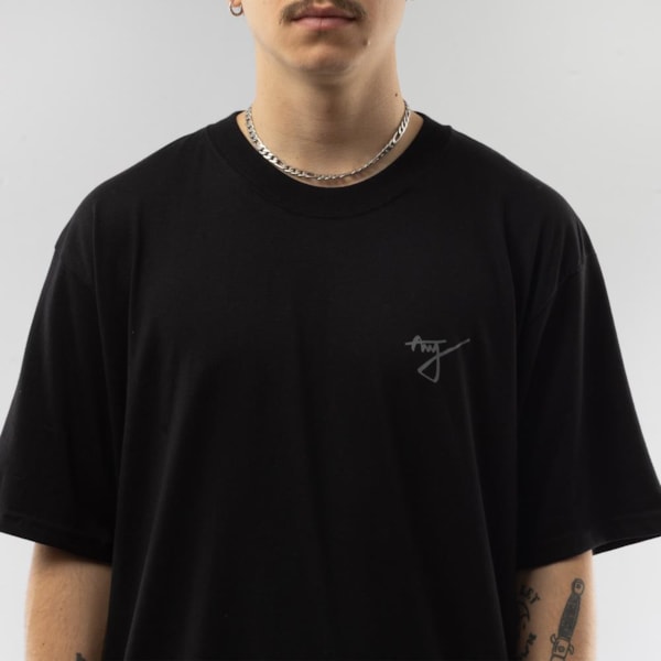 Segunda imagem do produto Camiseta Over Troublemakers