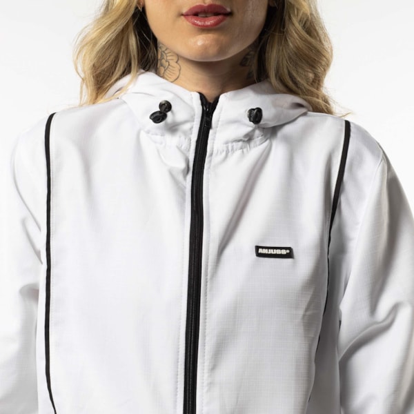 Segunda imagem do produto Corta Vento Feminino Track