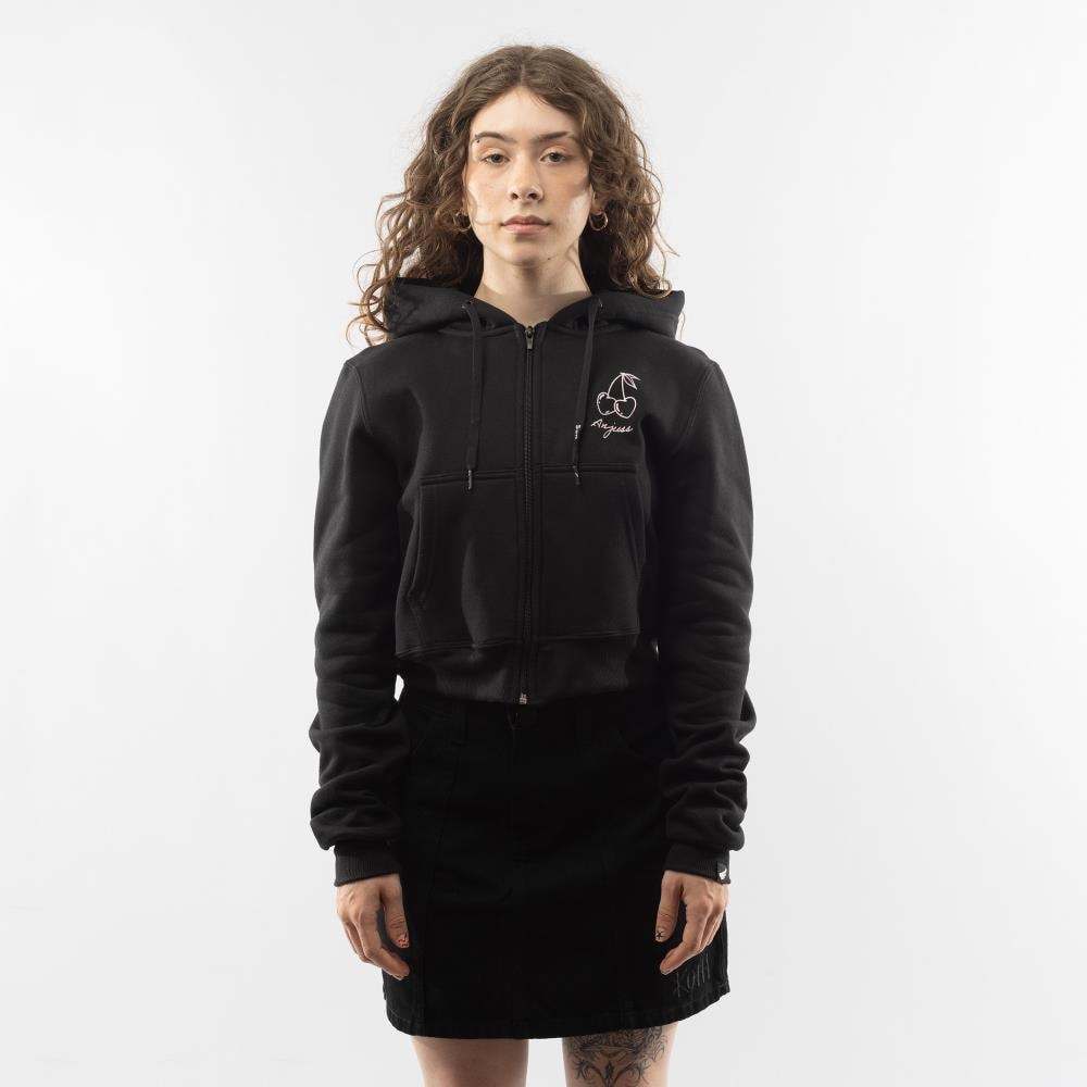 image_e3b48b32-9e7a-4082-b77b-1f352a70277e