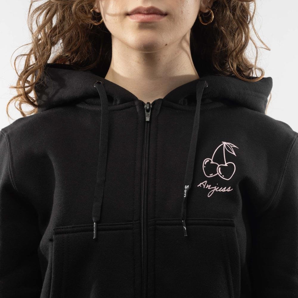 image_fe6dd5bd-4b17-446d-81c2-f1bcc5c3925a