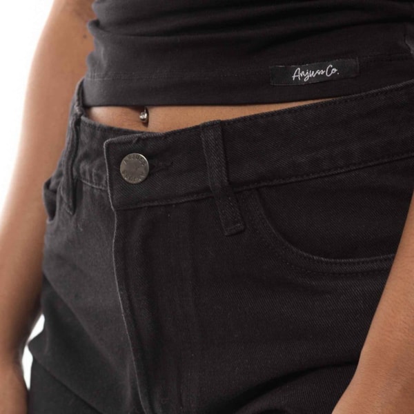 Segunda imagem do produto Shorts Feminino Levitating