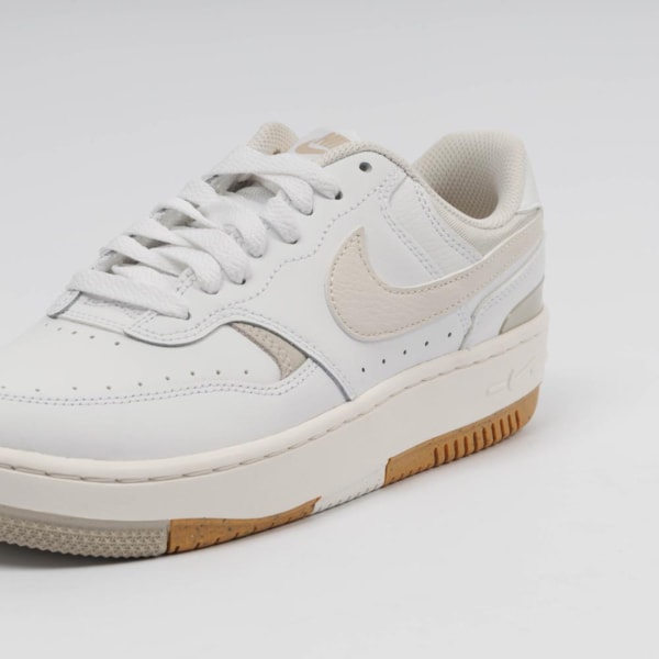 Tênis Nike Wmns Gamma Force Bco/Bege/Mar